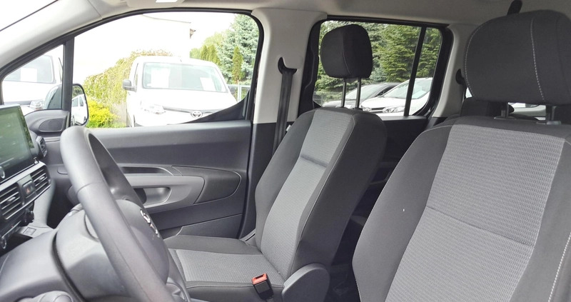 Toyota Proace City Verso cena 114900 przebieg: 30005, rok produkcji 2022 z Tarczyn małe 137